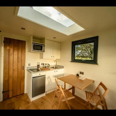 Apartment Laverock Shepherds Hut With Private Hot Tub Seascale