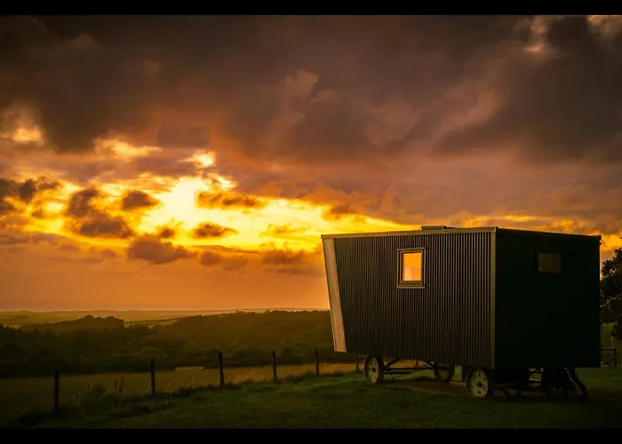 Laverock Shepherds Hut With Private Hot Tub Seascale